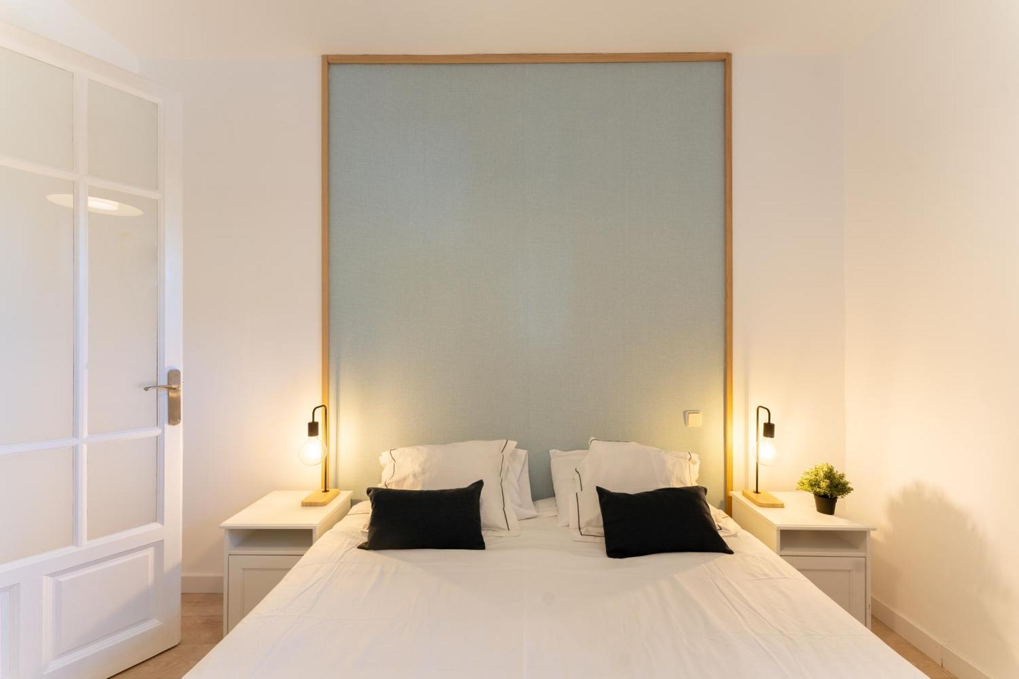 Luxe Apartment In Chamberi Chic Madrid Exterior foto